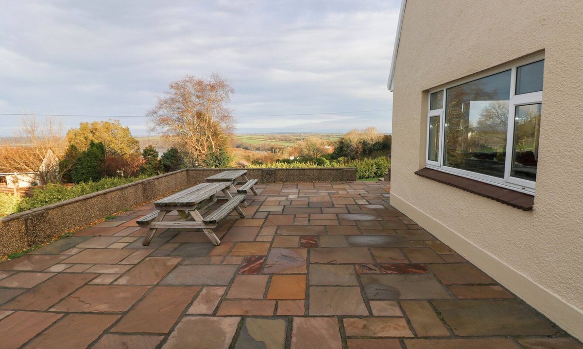 Haverfordwest Cottage | Cherry Trees