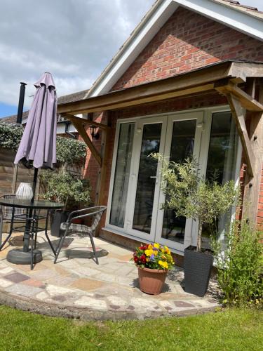 East Bergholt House | Chestnut Cottage