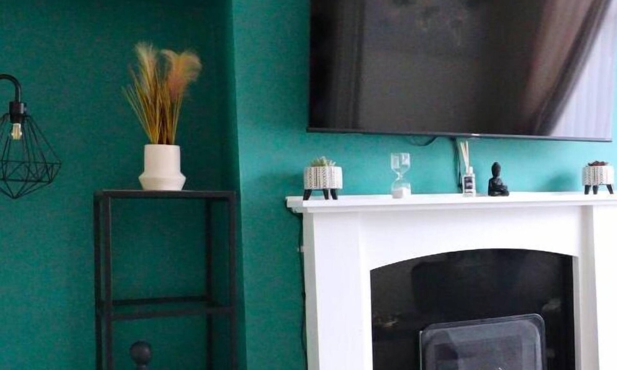 Holbrooks House | Contractors | Business stays | Working families