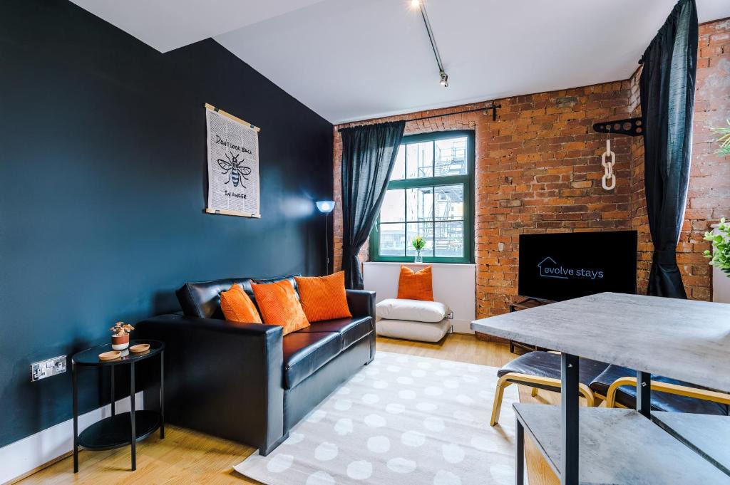 Manchester City Centre Apartment | Converted Mill, Stylish Apartment in Castlefield