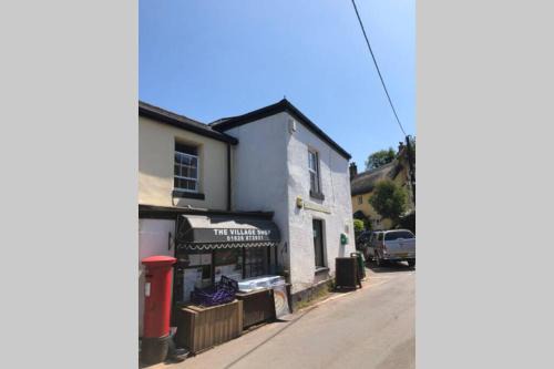 Stokeinteignhead House | Cornerside, a character apartment in Stokeinteignhead, South Devon