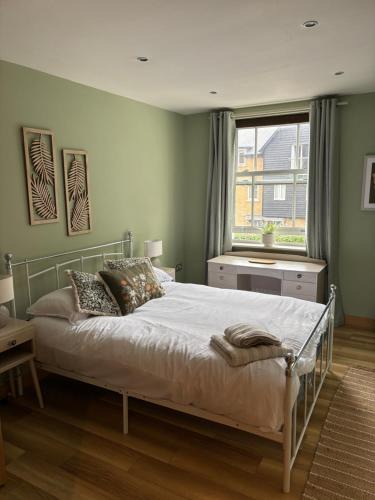Ware Apartment | Cosy central hideout
