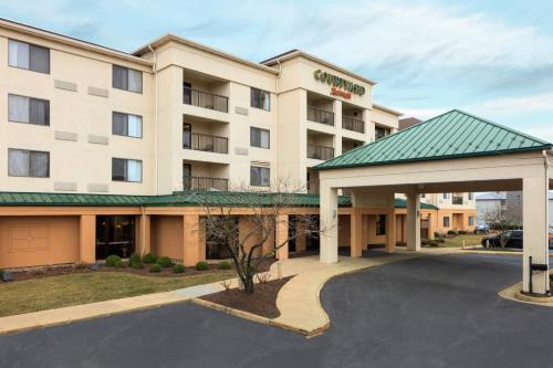 Harrisonburg Hotel | Courtyard Harrisonburg