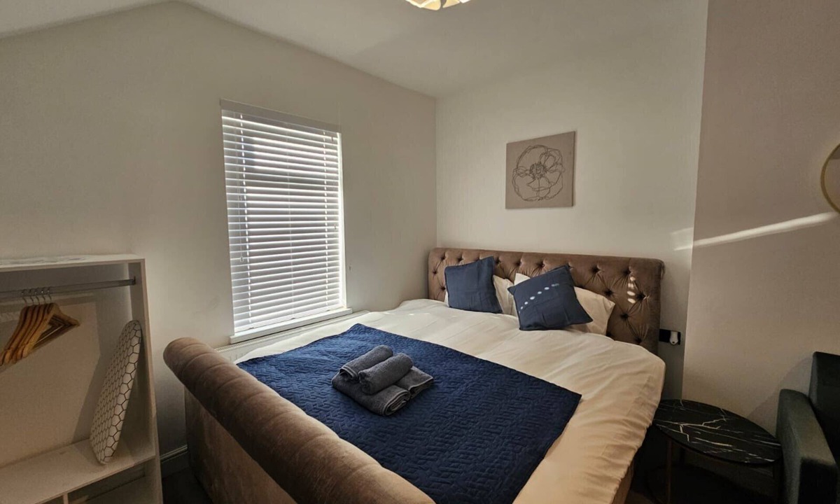 Riverside Apartment | Cozy Studio - Sleeps 2 - Cardiff City Centre