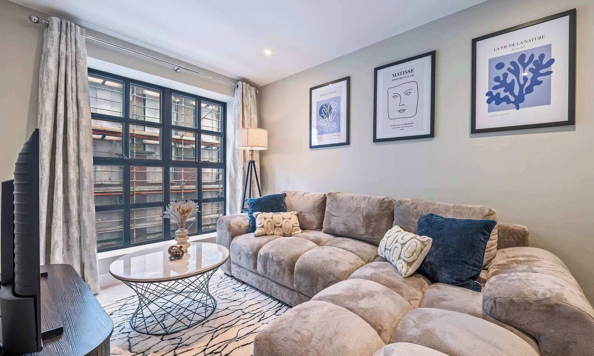Bordesley Apartment | Creative Quarter Luxury 2 Bed City Apt