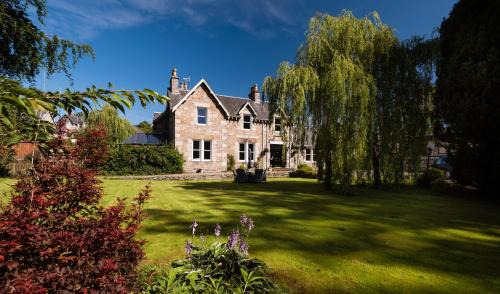 Pitlochry Bed & Breakfast | Croft-Na-Coille B&B and Coach House