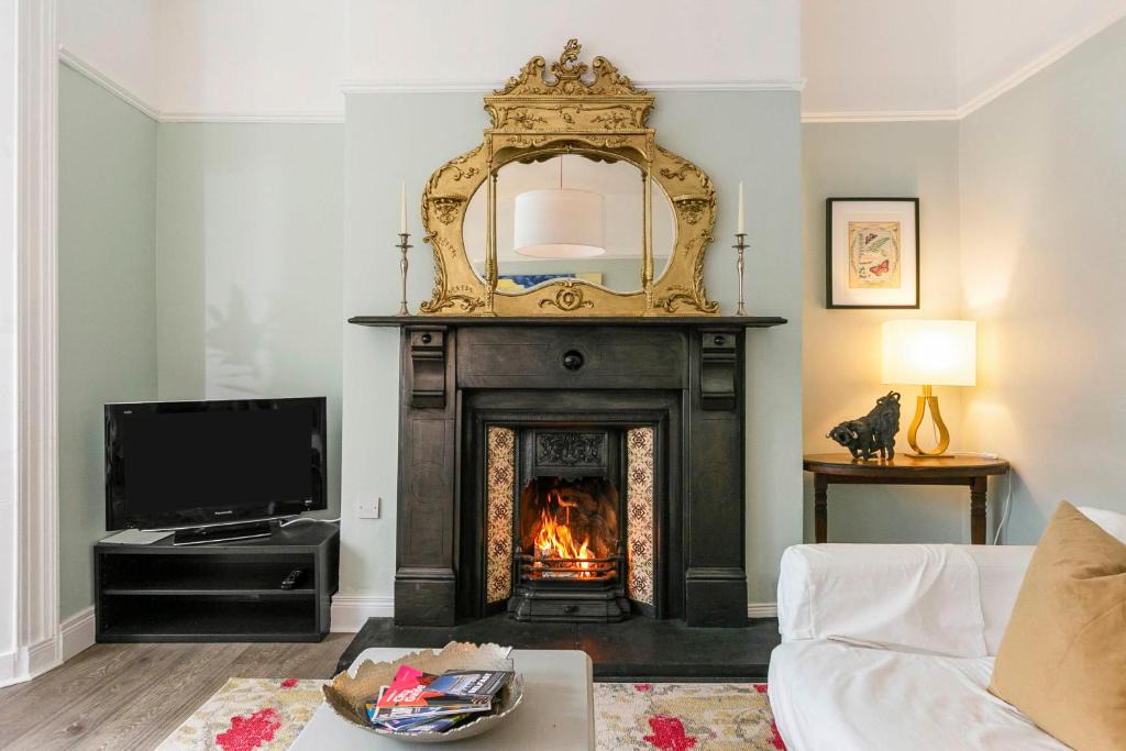 Belfast Apartment | Cyprus View Apartment