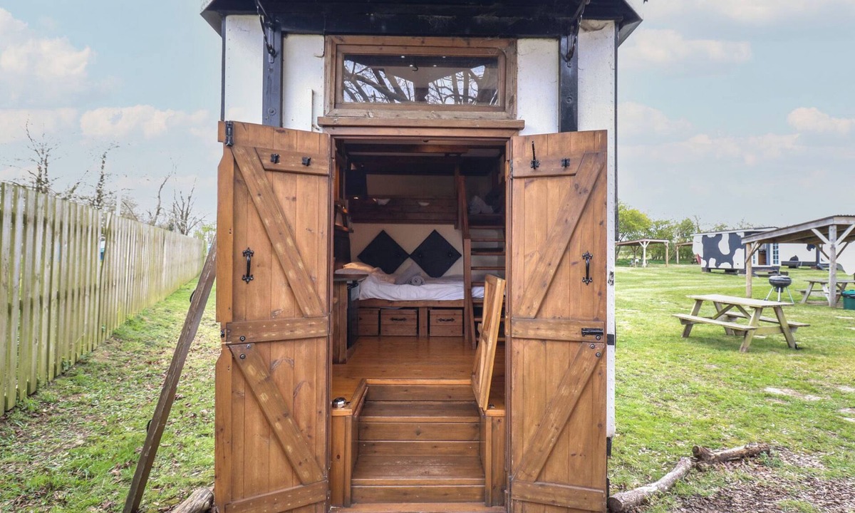 Woodbridge Cottage | Daisy