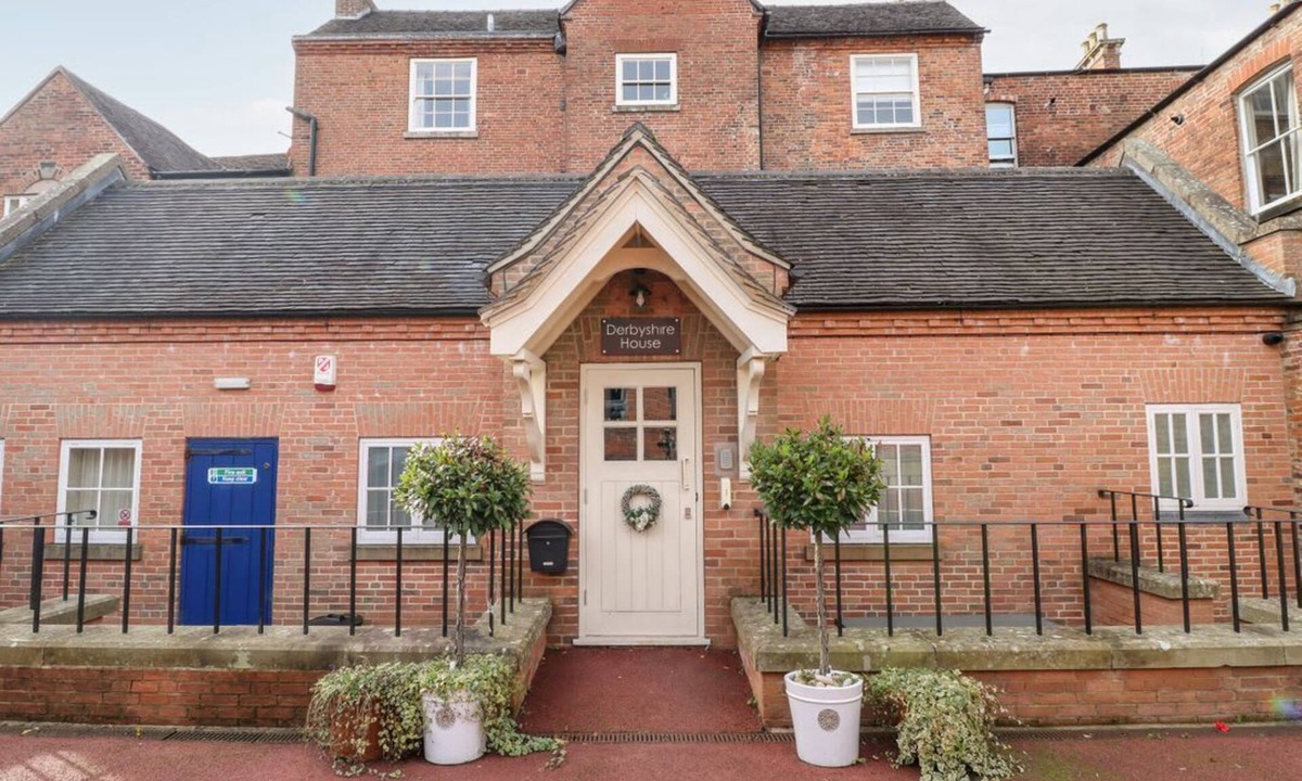 Ashbourne Apartment | Dovedale: A Cozy Escape in Ashbourne