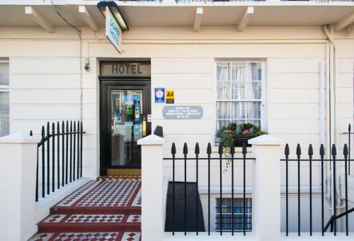 Warwick Hotel | Dover Hotel - B&B