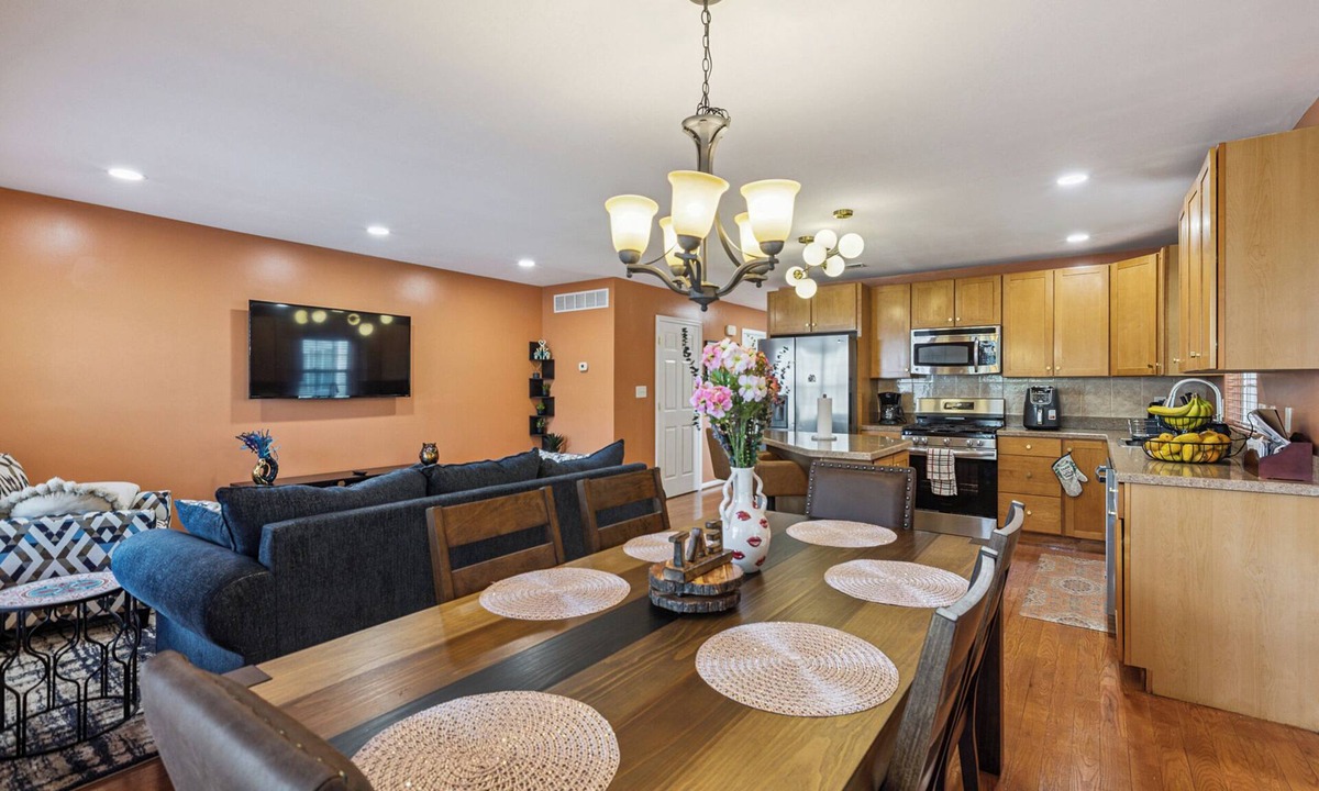 Drexel Hill House | Drexel Iconic: Suburban Retreat, Spacious 3-bedroom home, Central AC, Amenities