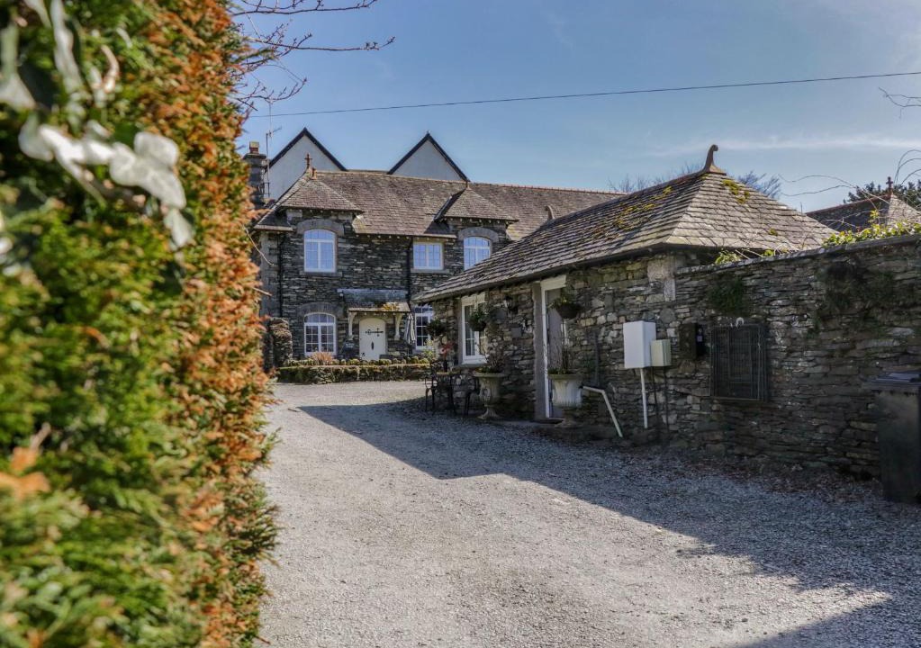 Near Sawrey House | Ees Wyke Studio