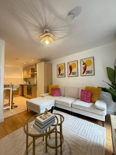Manchester City Centre Apartment | Elite Serviced Suites 2BR Balcony City Centre