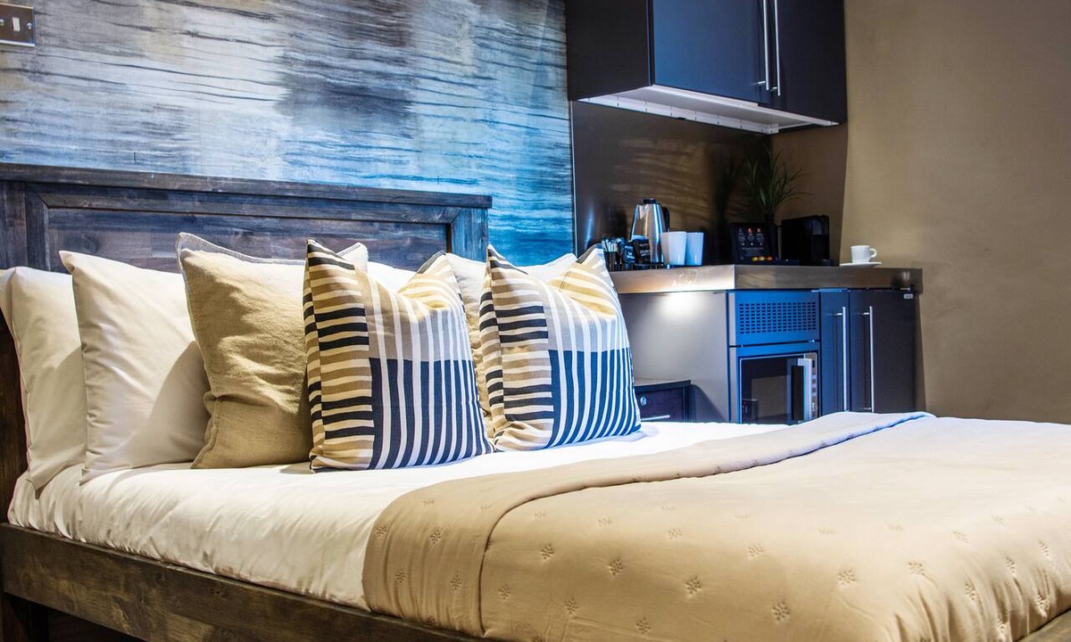 Yeovil Hotel | Eton House