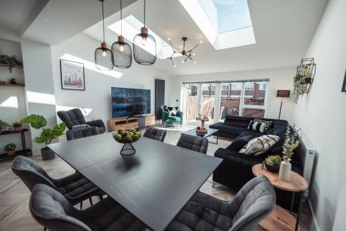 Manchester House | Exquisite 6 Bedroom Luxury Home Manchester