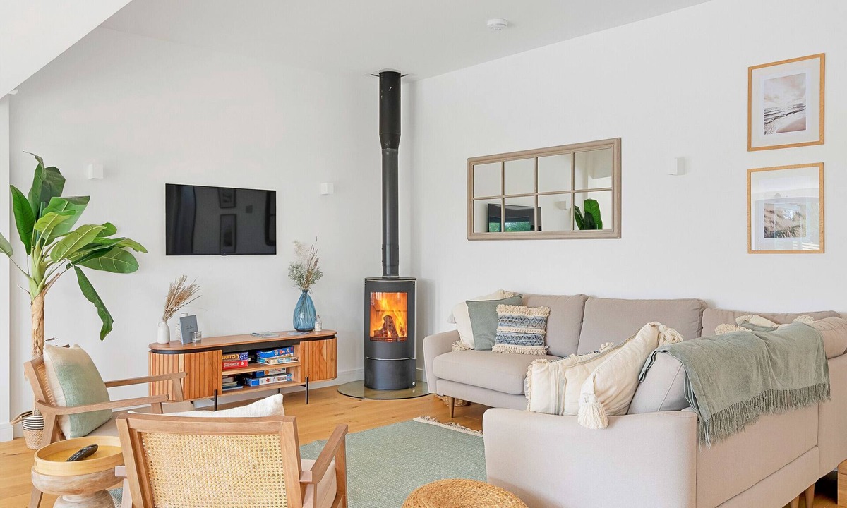 Bude House | Firethorn