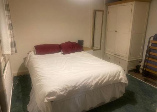 Cranford House | Firs Drive