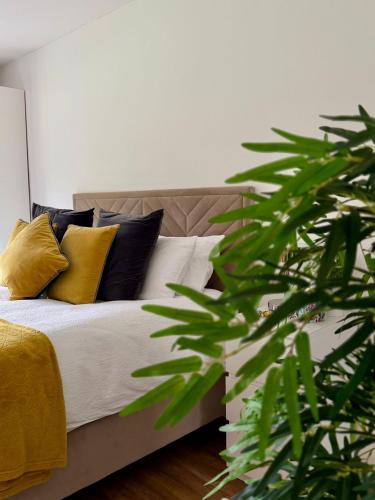 Loughinisland Apartment | Forest Path Apartment Quiet Countryside Retreat with Sauna, Sleeps 4