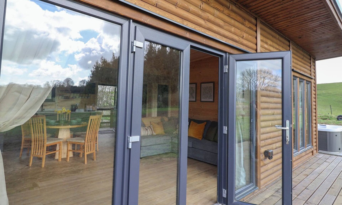 Chard Cottage | Foxglove