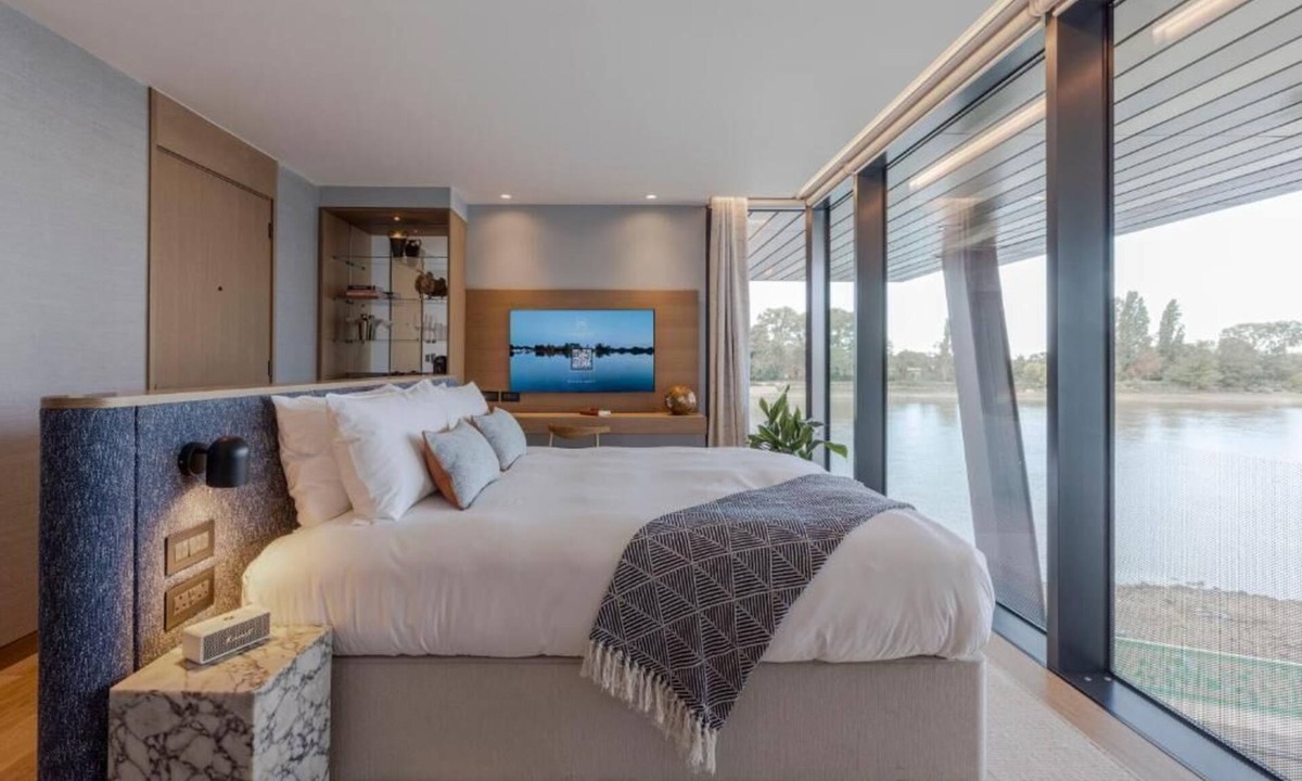 Palace Riverside Hotel | Fulham Pier Hotel