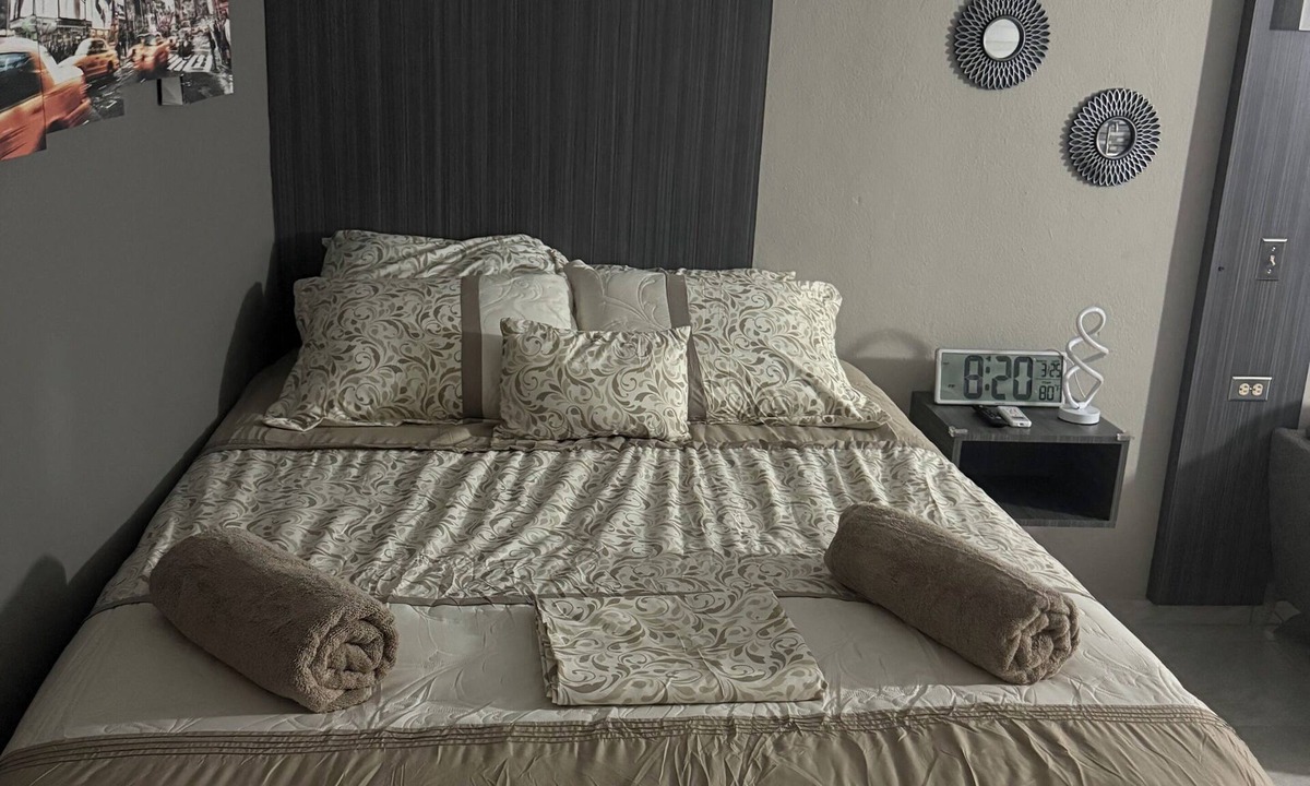 San Antonio Apartment | GOLDEN SECRETS 3 (YOUR MODERN CORNER)