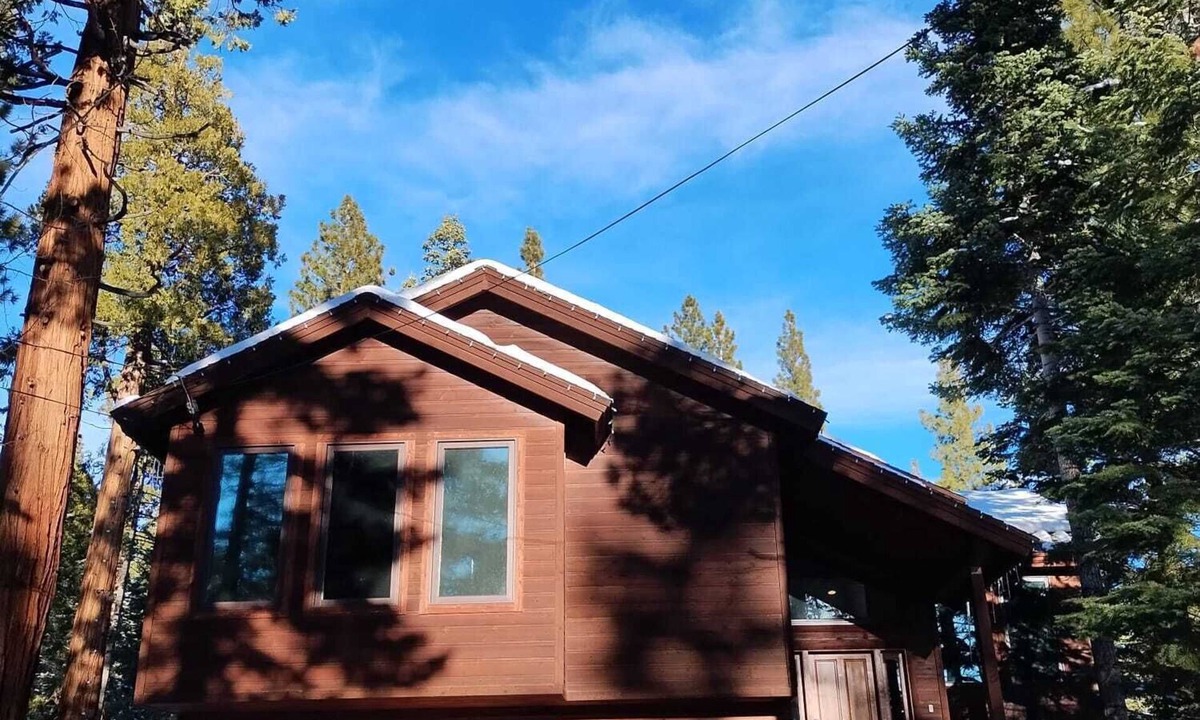 Kings Beach Cabin | Gorgeous, Spacious & Cozy Cabin in Kings Beach