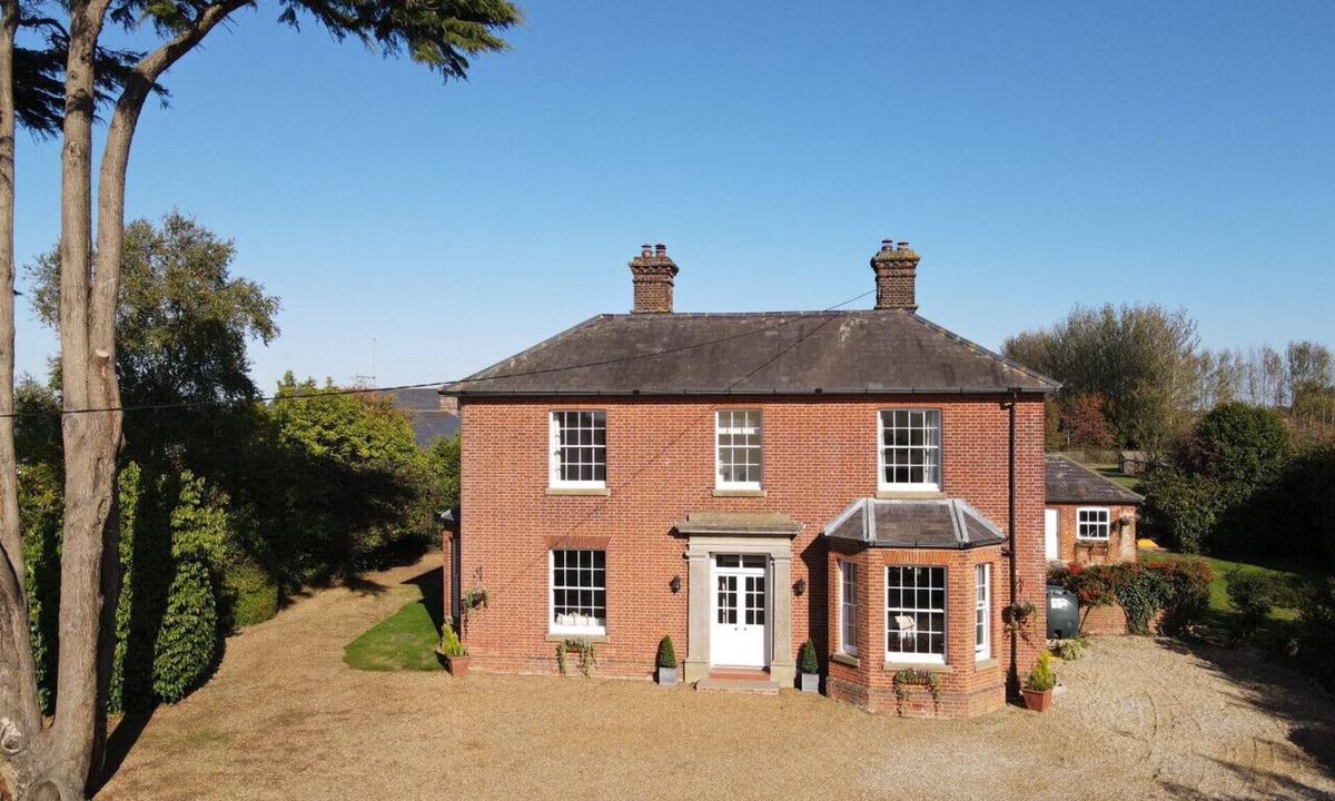 Ipswich House | Harkstead Hall by Group Retreats