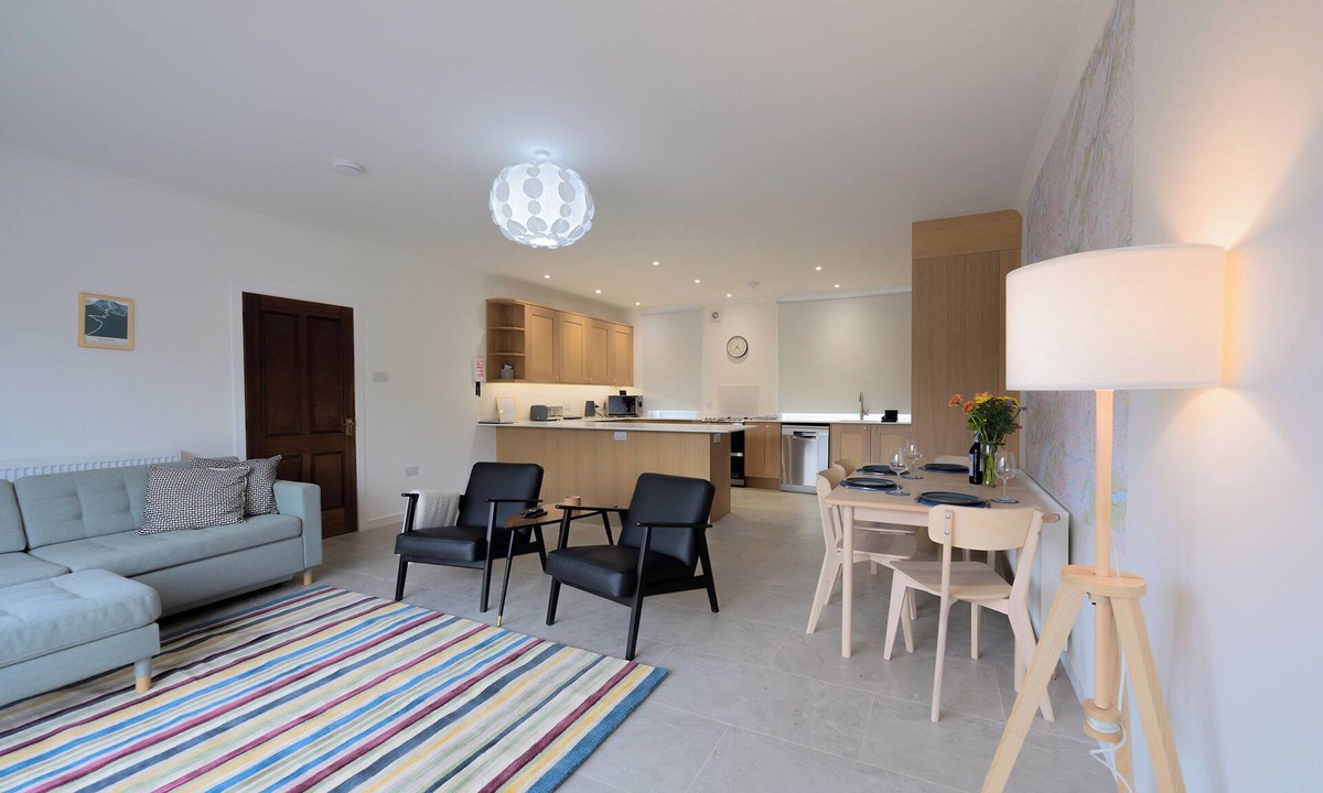Fort William Apartment | Heathercroft Apartment-Modern Comfort in Fort William.