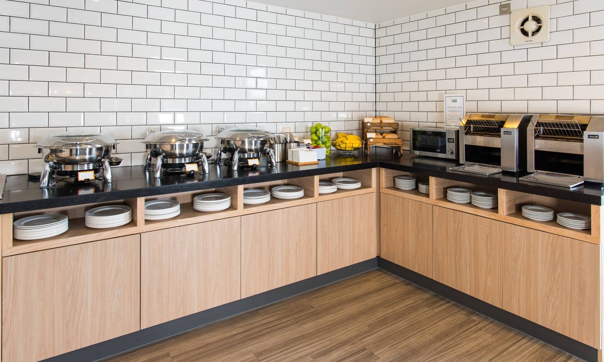 Southampton Hotel | Holiday Inn Express Southampton - West by IHG