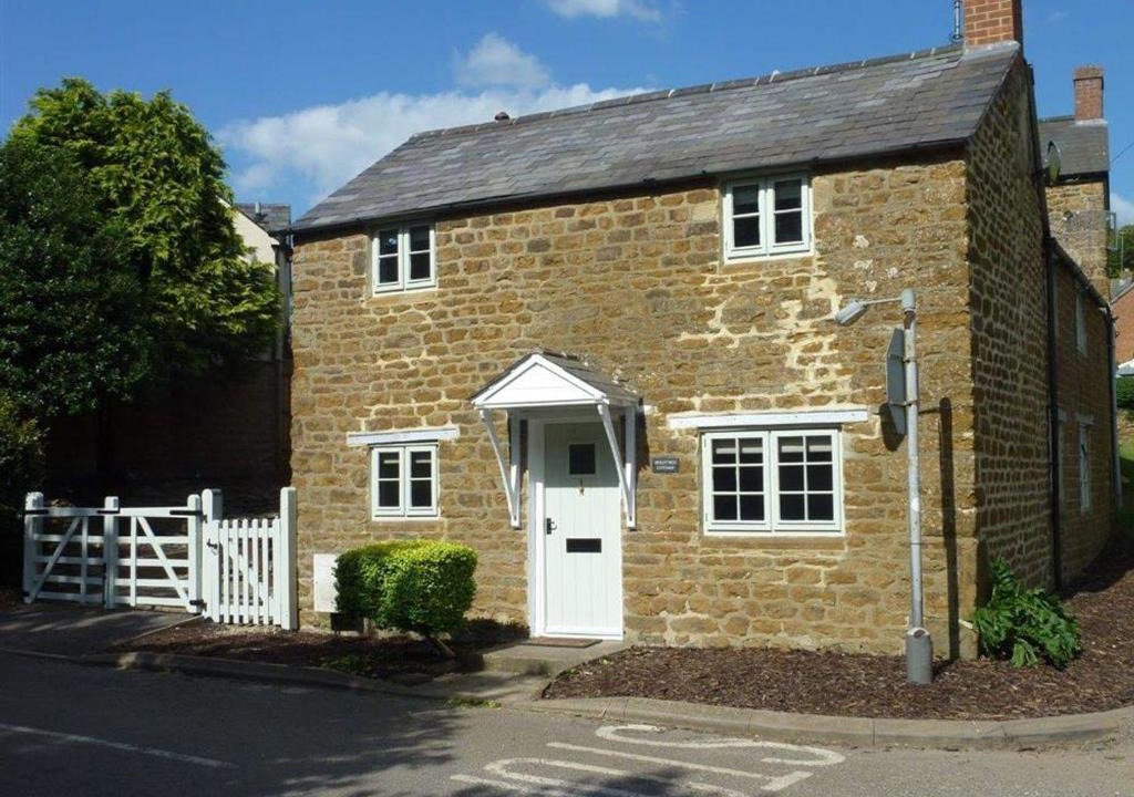 Hook Norton House | Hollytree Cottage