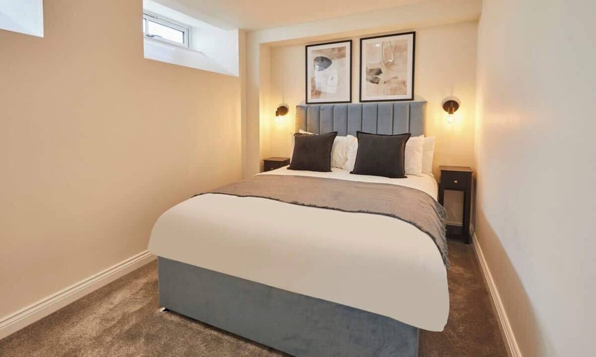 West Cliff House | Host & Stay | 4 The Mount