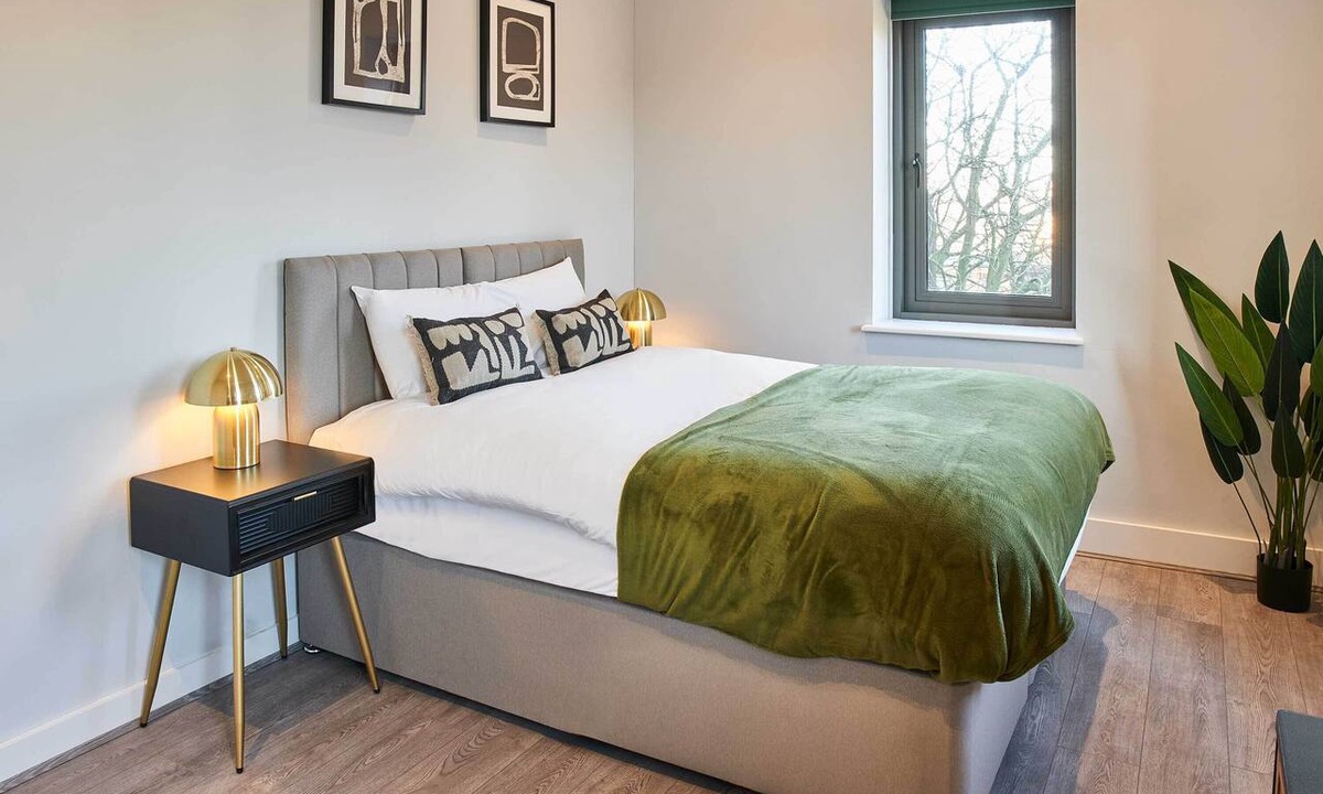 Crosby Apartment | Host & Stay | Mariposa Waterloo