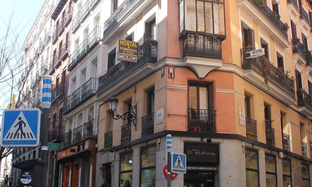 Sol Hotel | Hostal Comercial
