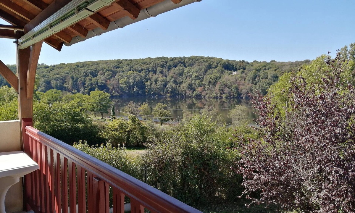 Saint-Plantaire Cottage | House lake view - 4 guests