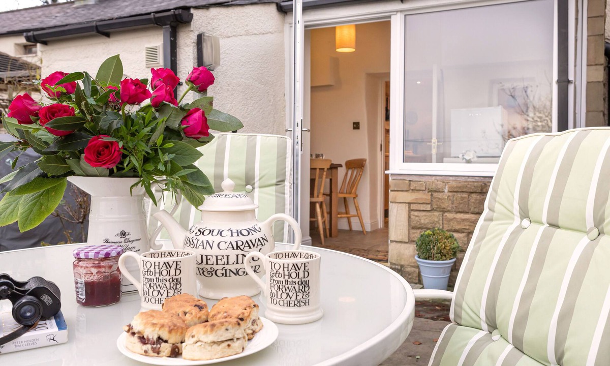 Ingleton Cottage | Ingleton 2-bed Cottage, Sleeps 4, Pet Ok & Parking