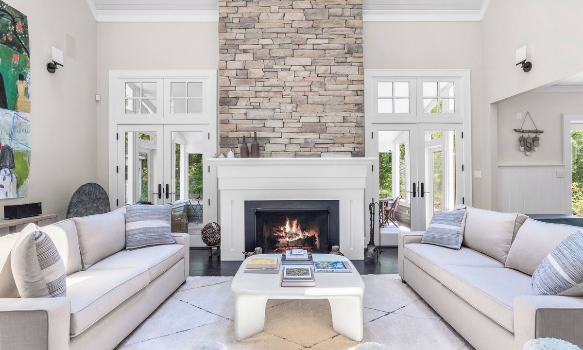 Michiana House | Juniper Presents: The Ponchartrain w/Eclectic Art & Antiques + Gym, Playroom