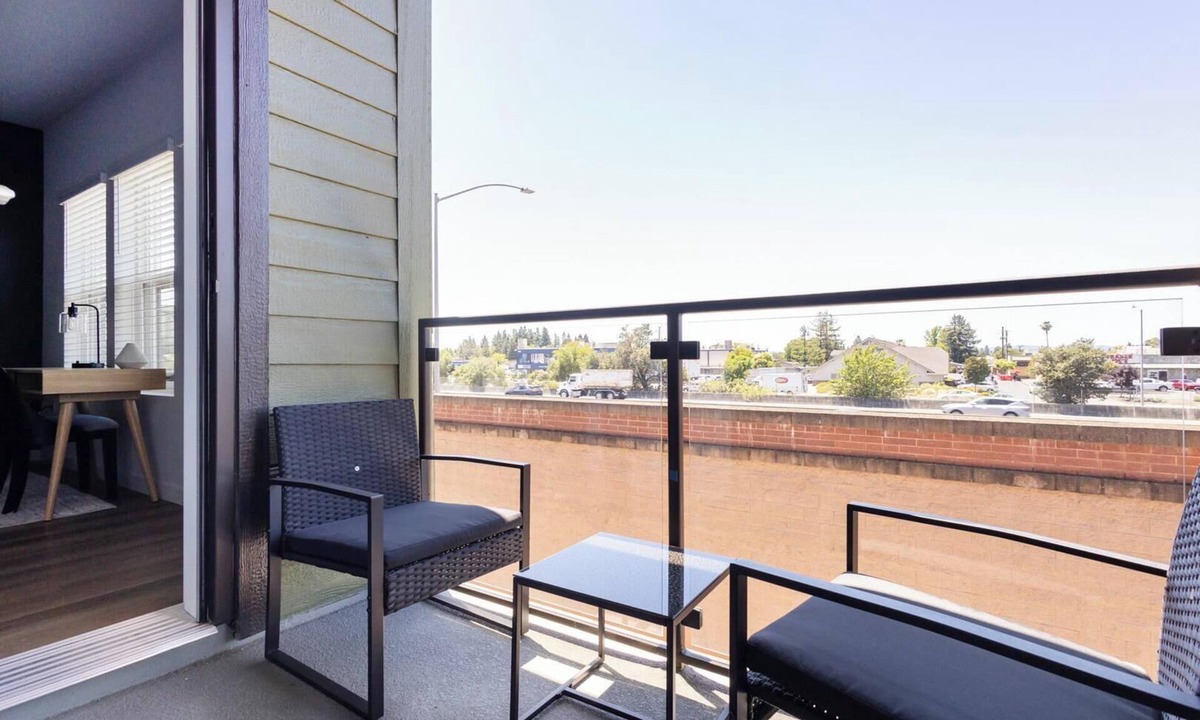 Santa Rosa Apartment | Landing | Chic 1BD, Courtyard, Gym