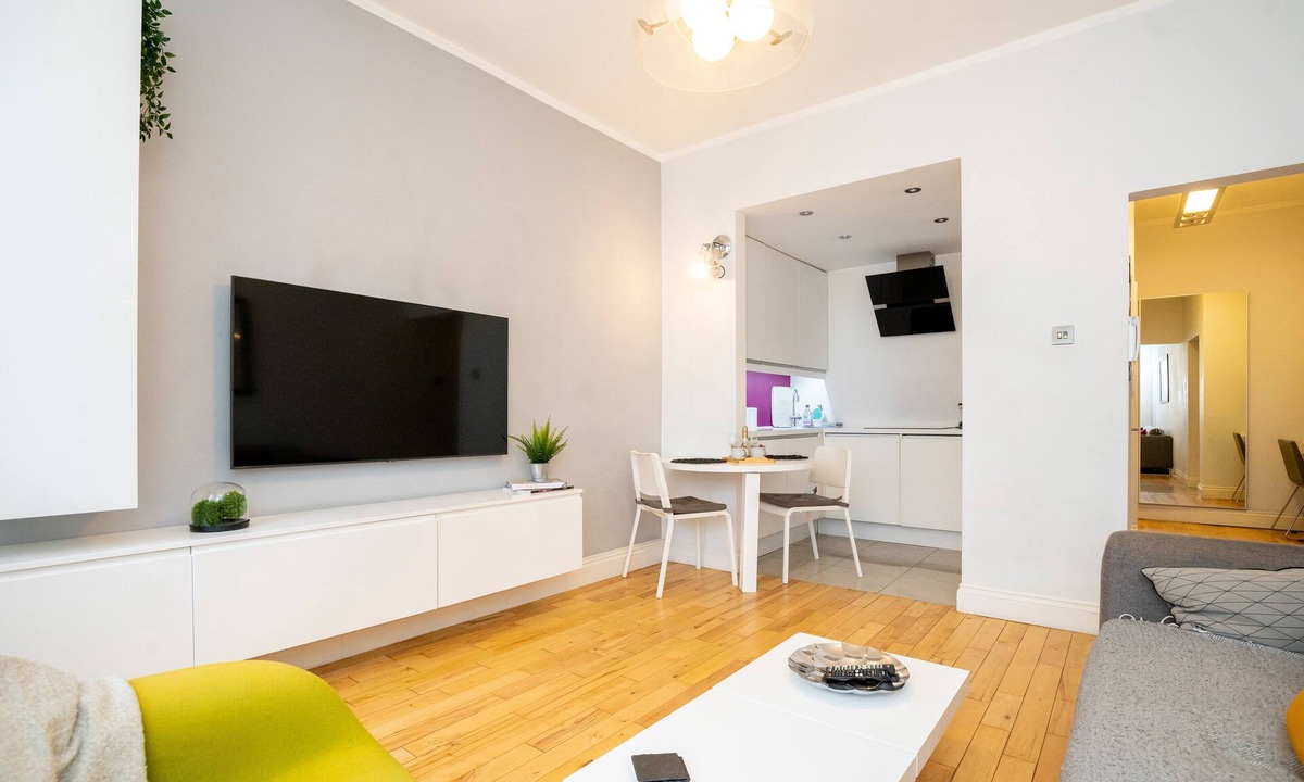 Adamsdown Apartment | Le Cwtch - Beautiful 1 Bed Apartment