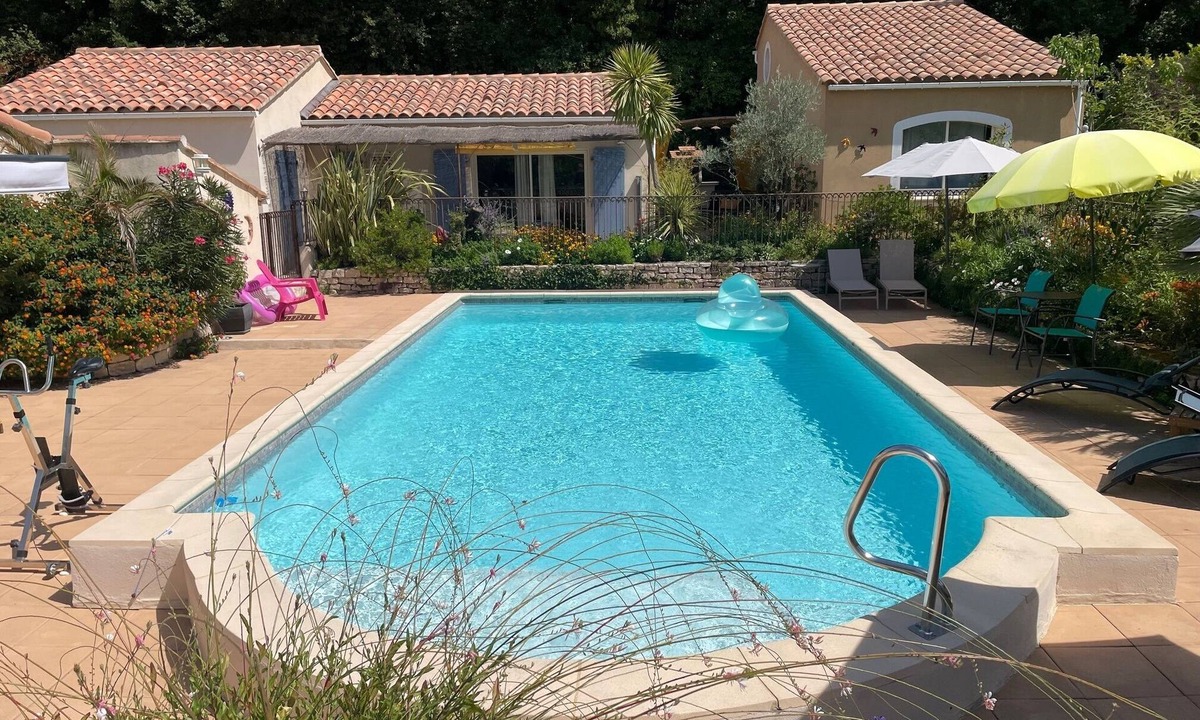 Eyragues House | Les Hauts D'eyragues : Gîte Aigue Marine