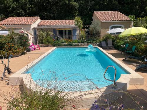 Eyragues House | Les Hauts d'Eyragues gite Rêverie Meublé classé 4 étoiles