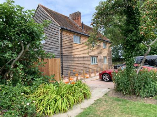 Harwich House | Lodge Cottage