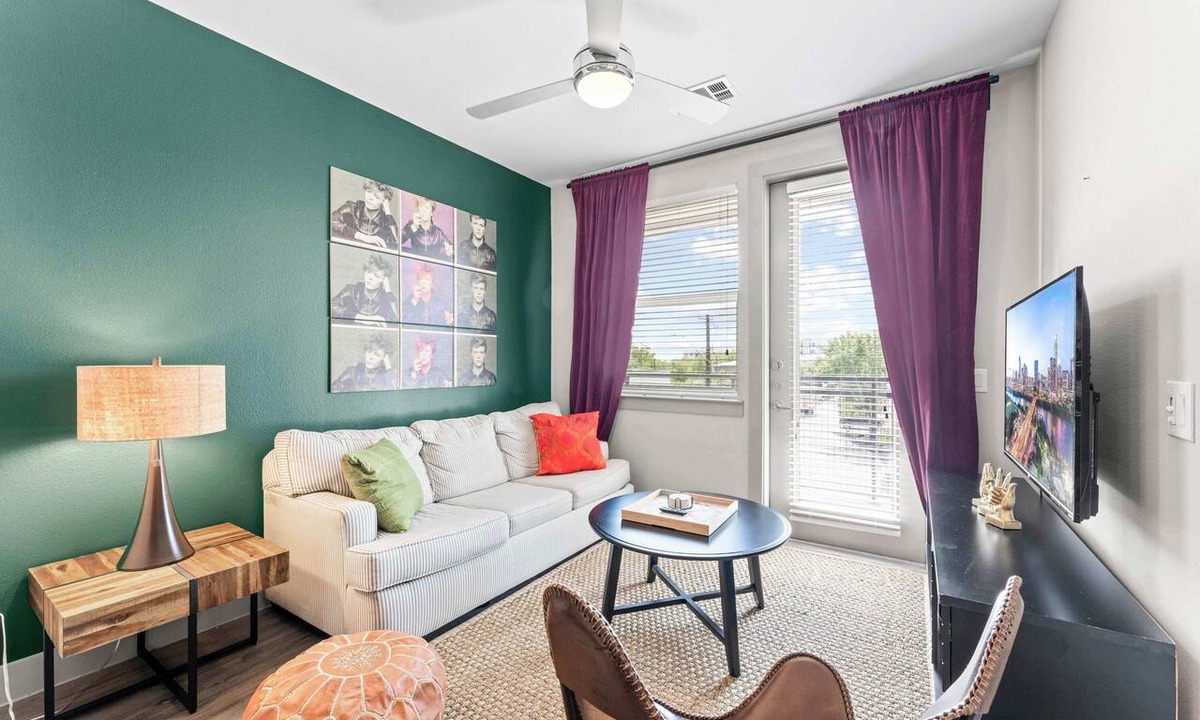 Montopolis Apartment | Luxe 1BR luxe suite close to Downtown w/fast WiFi