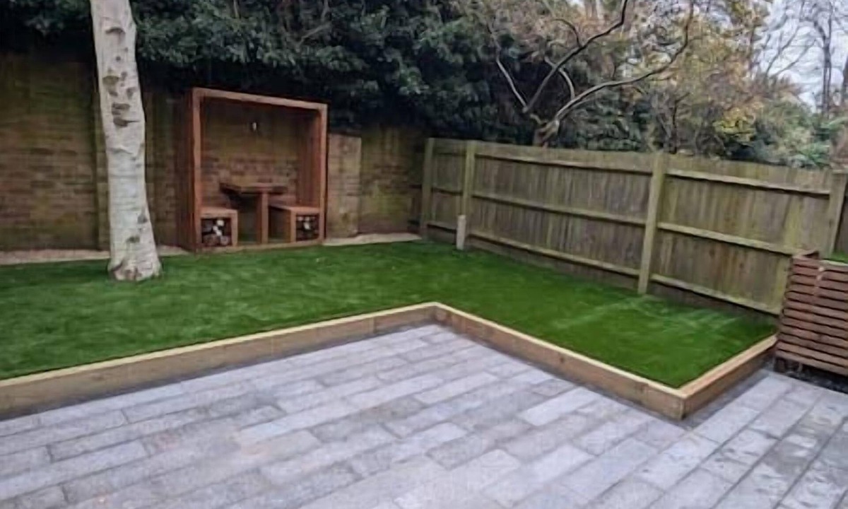 Oadby House | Luxury Elm Tree Stay with Cinema room and sleeps 12