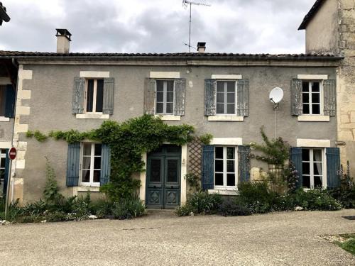 Yviers Bed & Breakfast | Maison Verdeau
