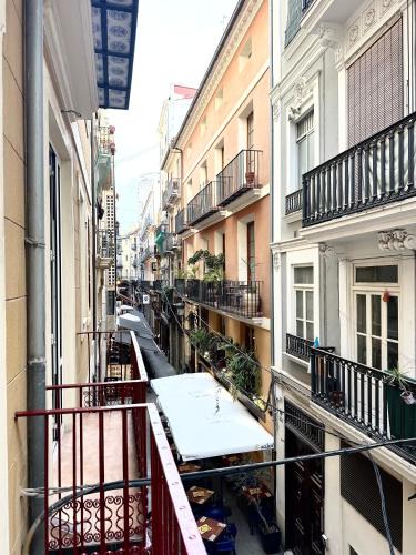 Ciutat Vella Apartment | Mercat Suites