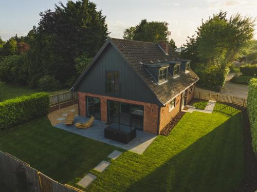 Sandy House | Mill Farm