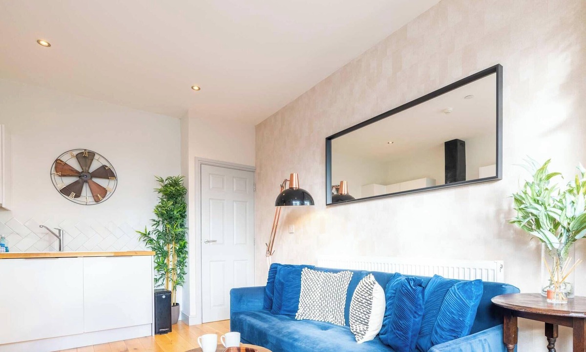 Grangetown Apartment | Modern 1BR Flat | Cardiff Castle & Stadium