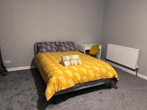 Coventry House | Modern Double Room With Free Parking & Fast WiFi 5 Mins To Warwick Uni