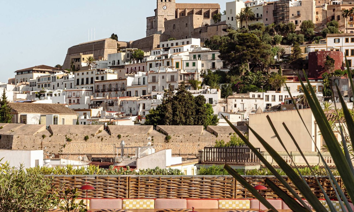 Ibiza City Centre Hotel | Montesol Experimental Ibiza