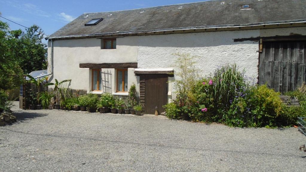 Mouhet Bed & Breakfast | Mouhet Appartement Sortie 21 A20